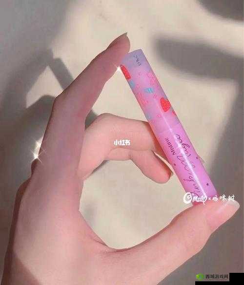 蜜丝婷大草莓和小草莓对比：你想要的都在这