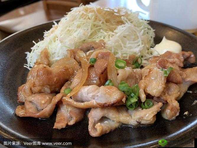 樱之岛美食探索，姜汁猪肉的魅力与制作