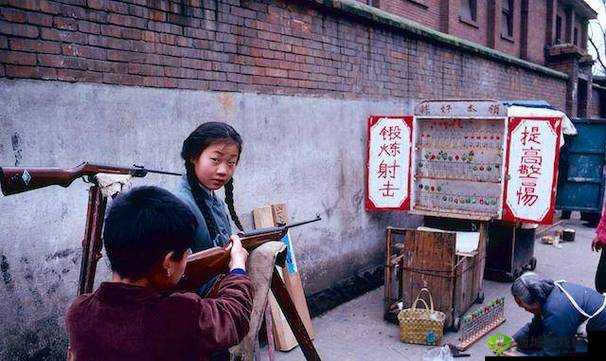探索60.70.80年代老少交玩老少配的独特魅力:跨时代游戏与互动的文化传承